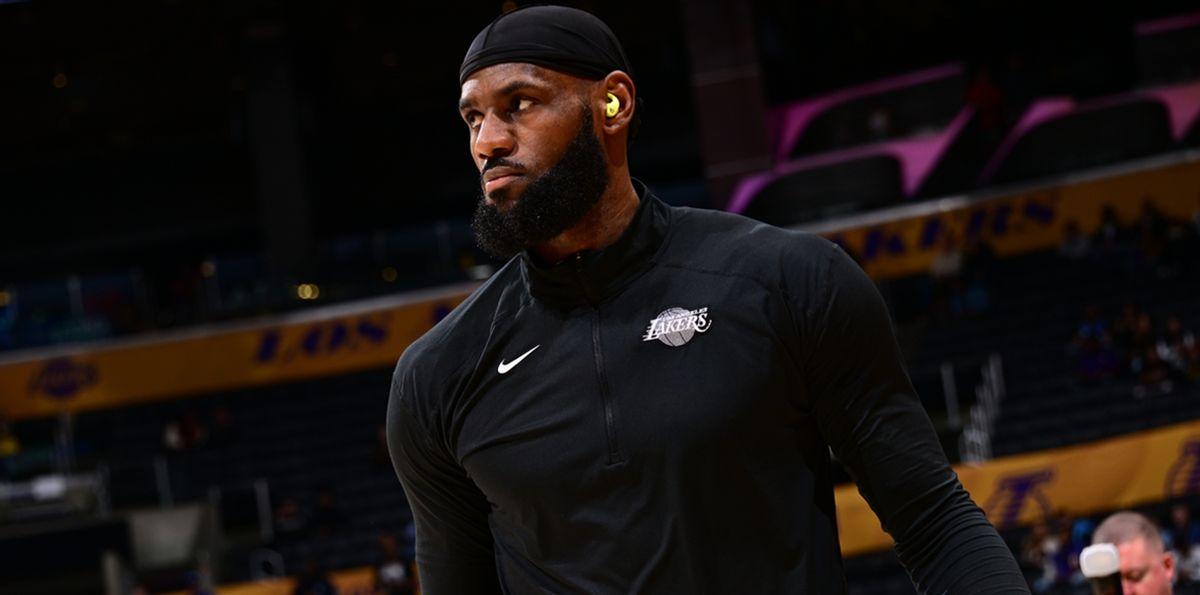 詹姆斯遭遇十二持续失利，西班牙队教练压力巨大！