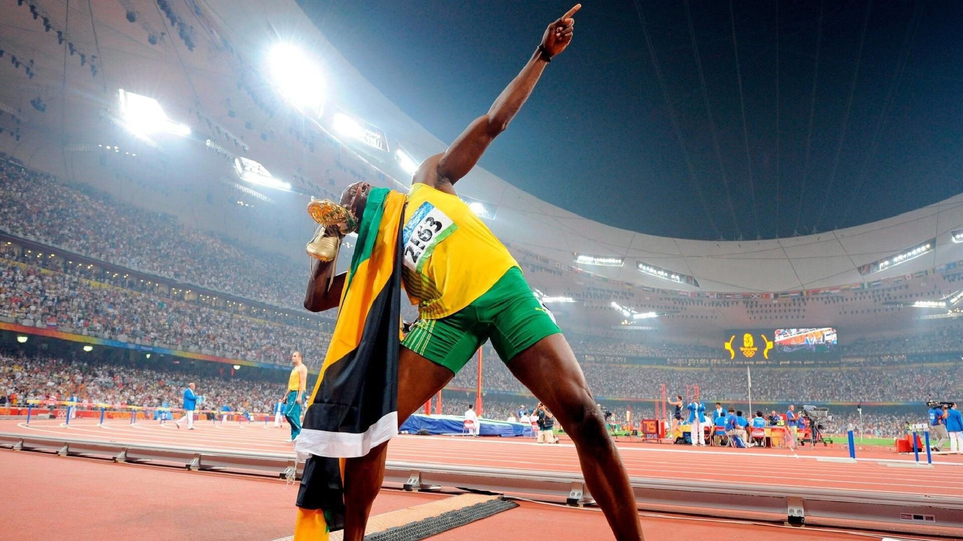 莎拉波娃与80激战MAD分钟,锐不可当胜负难料!内马尔焦点对战观众掌声雷动